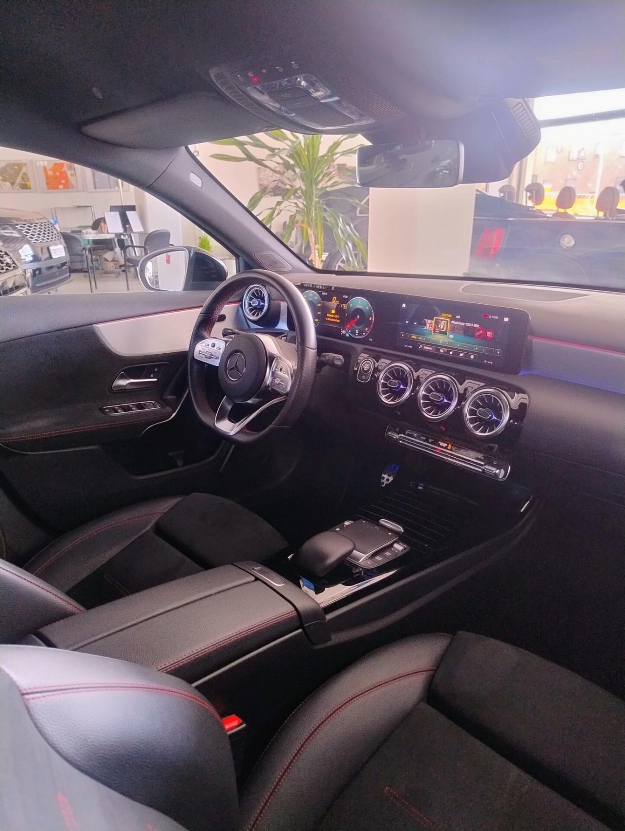 Mercedes-benz A 180 d Automatic Premium Amg-Line