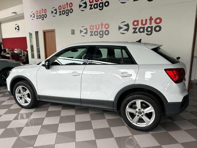 Audi Q2 30 TFSI Business Advanced