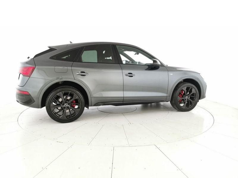 Audi Q5 Sportback 40 2.0 tdi mhev 12V Identity Black quattro s-tronic