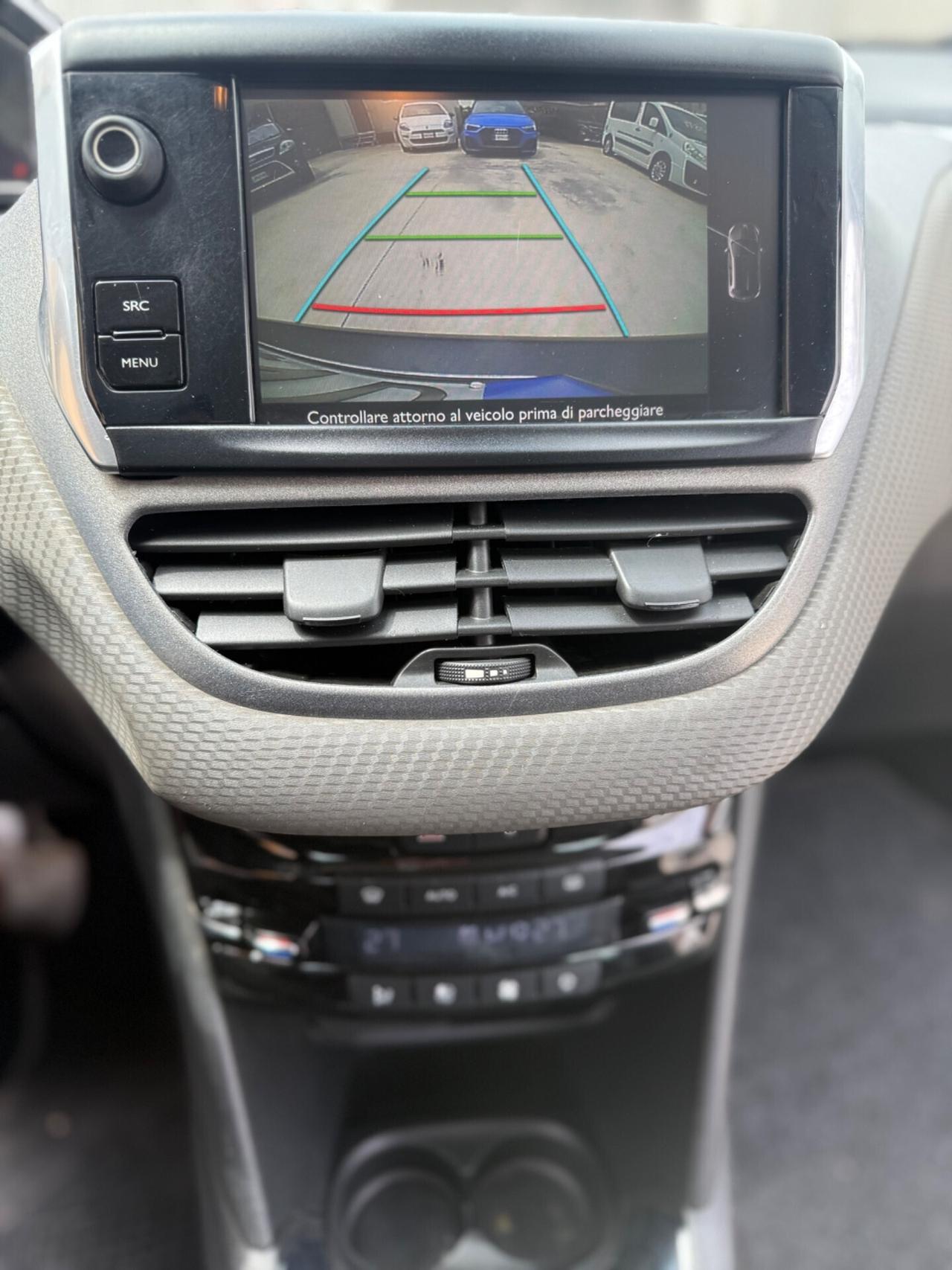 Peugeot 208 PureTech 82 5 porte Allure