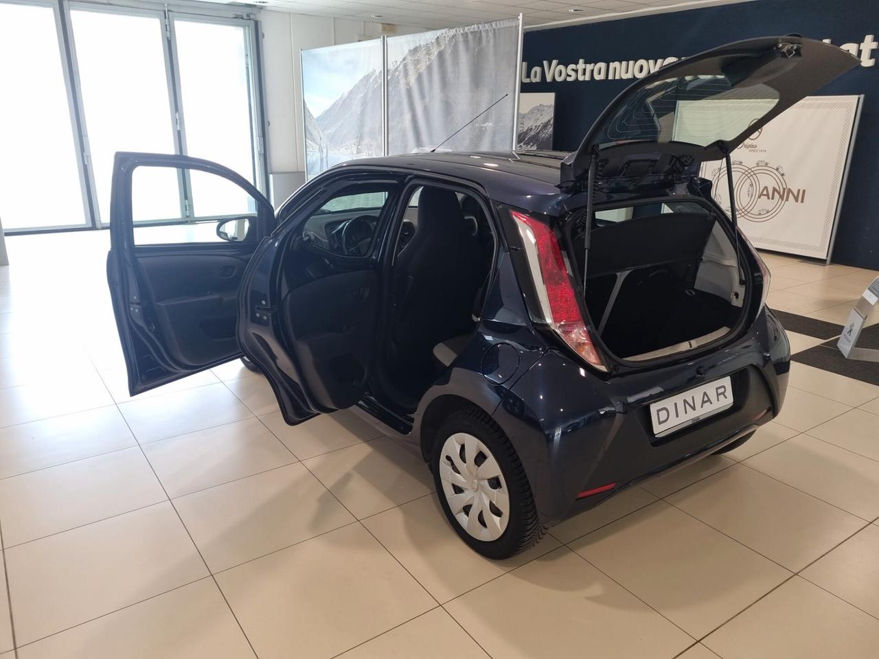 Toyota Aygo 1.0 VVT-i 69 CV 5 porte x-cool