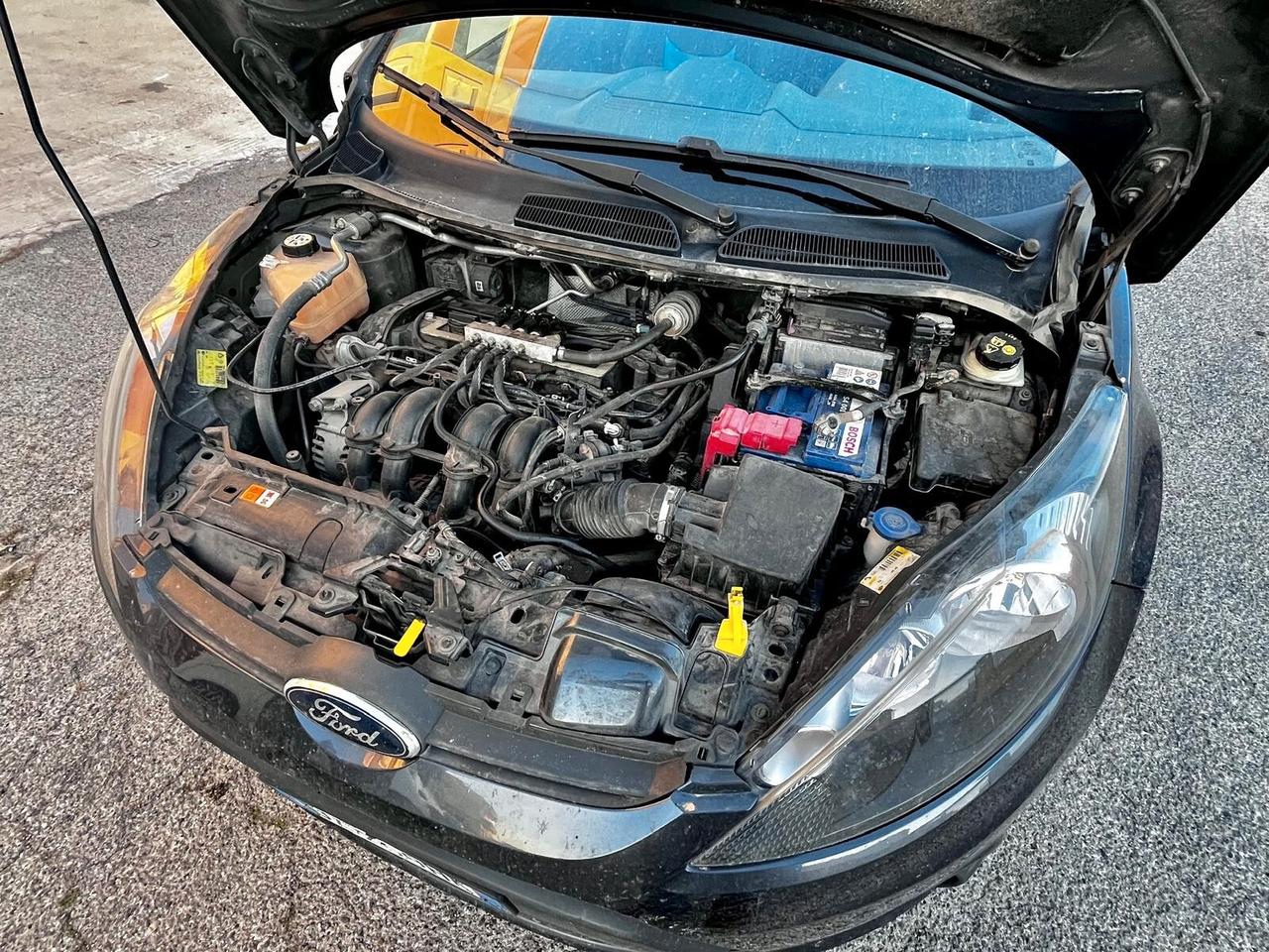 Ford Fiesta 1.4 5 porte Bz.- GPL Titanium