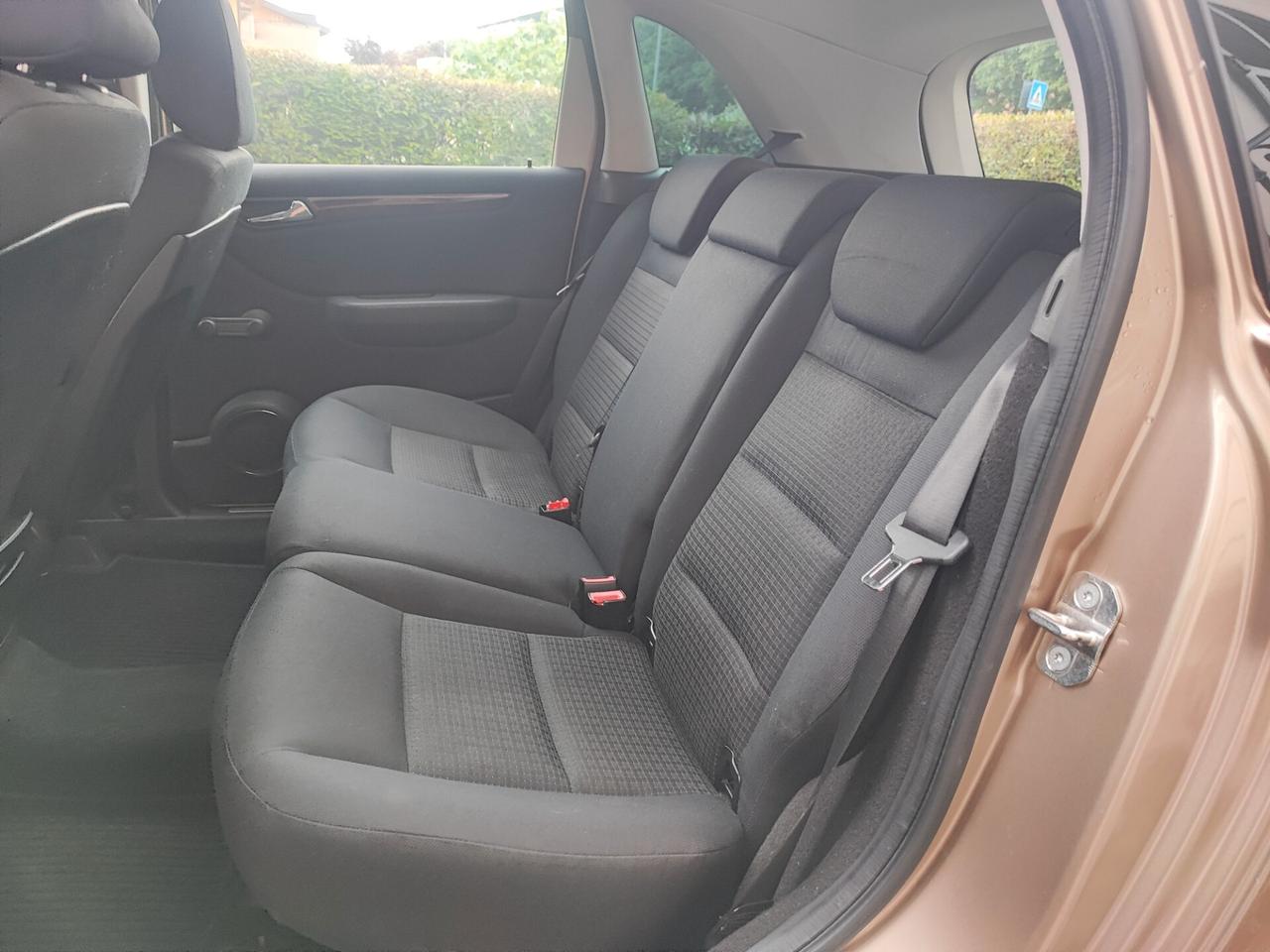 Mercedes-benz B 170 Sport 1.7 Benz automatico neopatentati