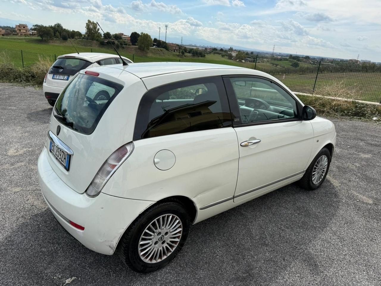 Lancia Ypsilon 1.4 Unyca Ecochic GPL