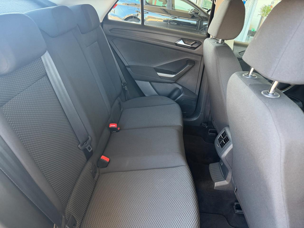 Volkswagen T-Roc 1.6 TDI SCR Business BlueMotion Technology