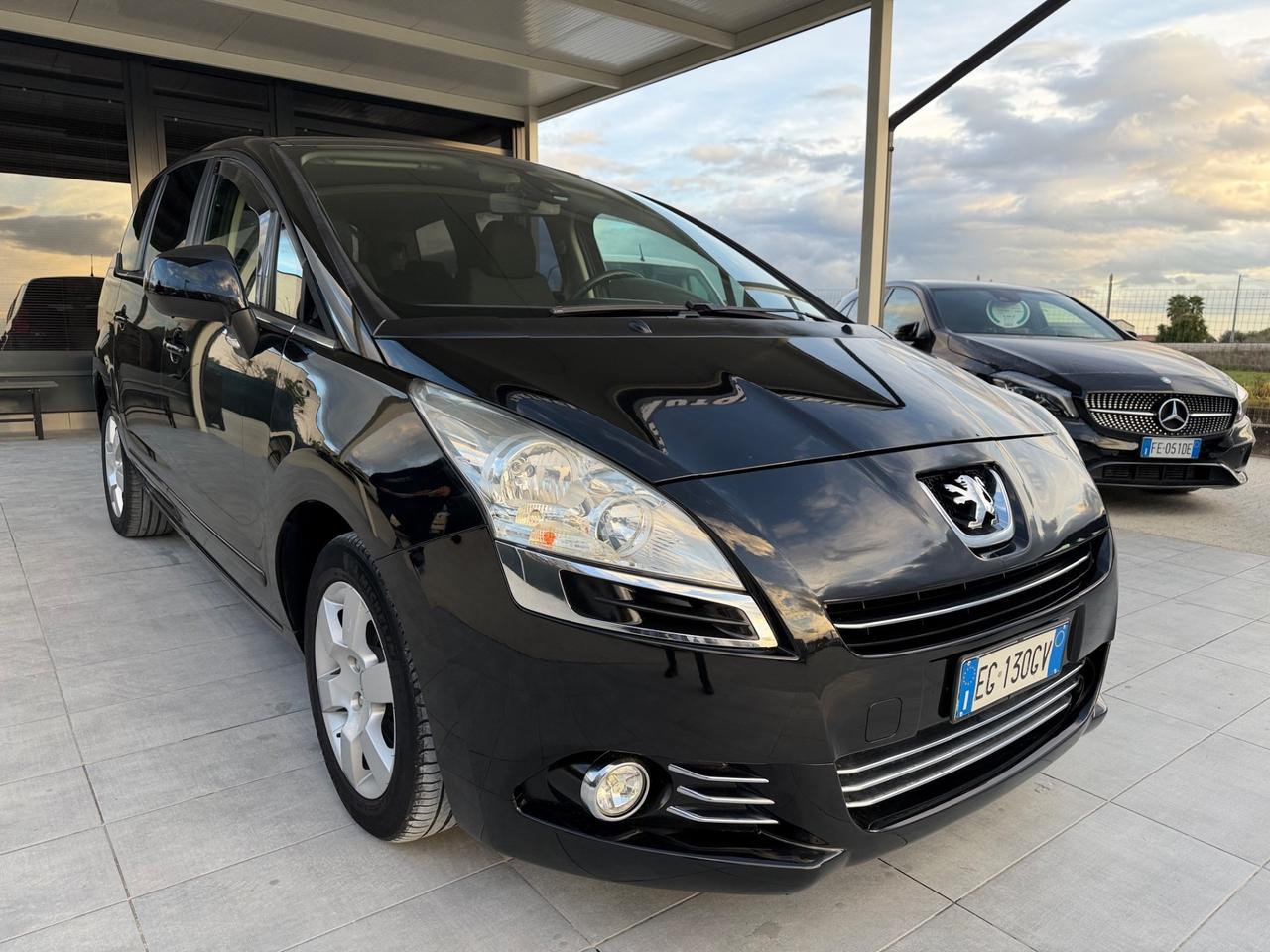 Peugeot 5008 1.6 HDi 112CV Premium