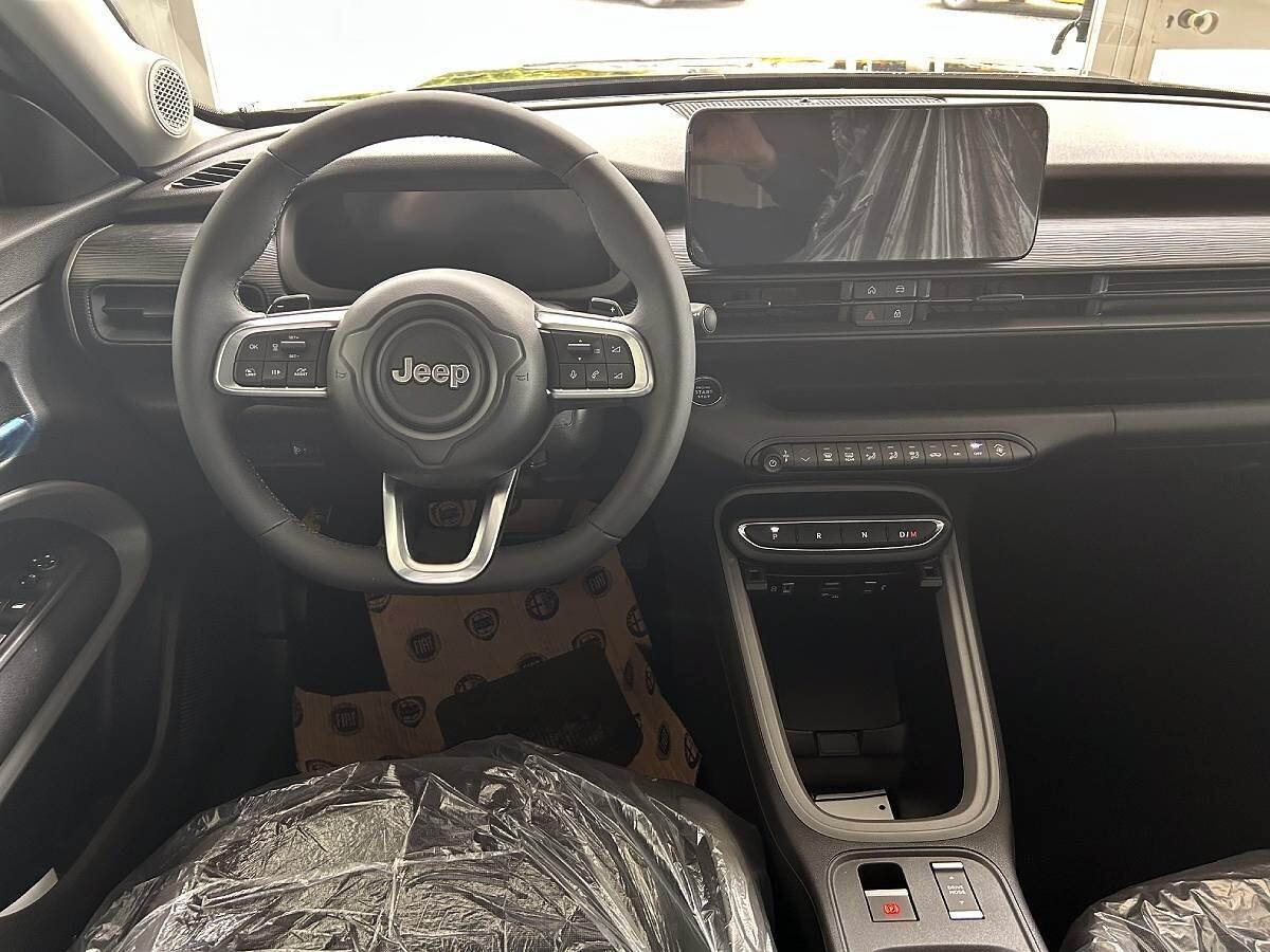 Jeep Avenger 1.2 Turbo e-Hybrid 110 CV MHEV Longitude eDCT6