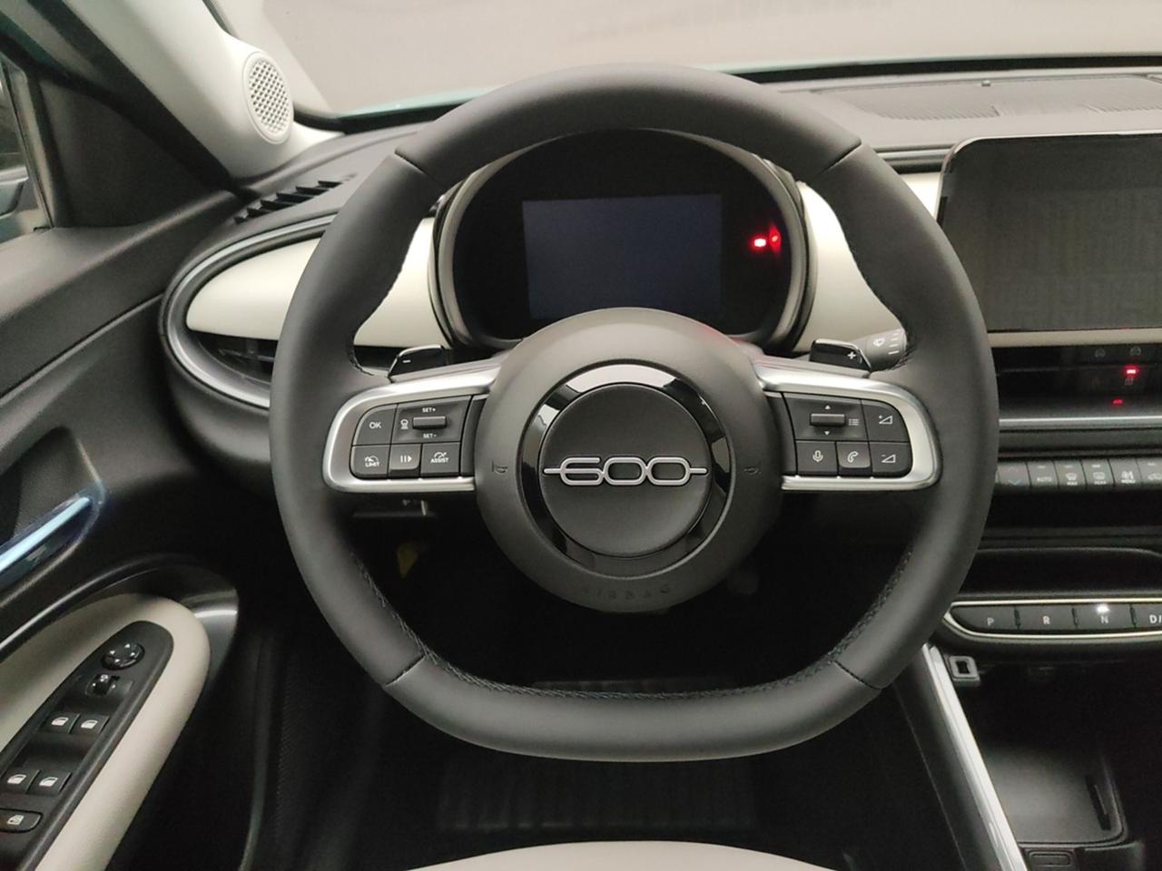 FIAT 600 IV 2023 1.2 MHEV 110CV DCT LA PRIMA