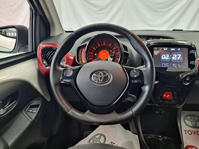 Toyota Aygo 1.0 VVT-i 69 CV 5p. x-wave Bordeaux TSS