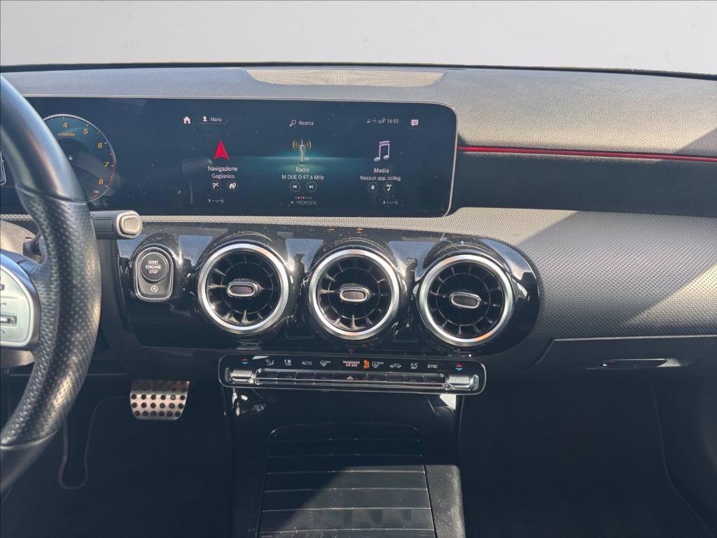 MERCEDES A 180 Sport Night edition auto del 2020