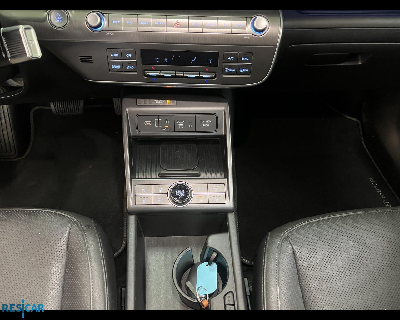 HYUNDAI NEWKONA EV 65.4kWhXClassSE,Premium,TT