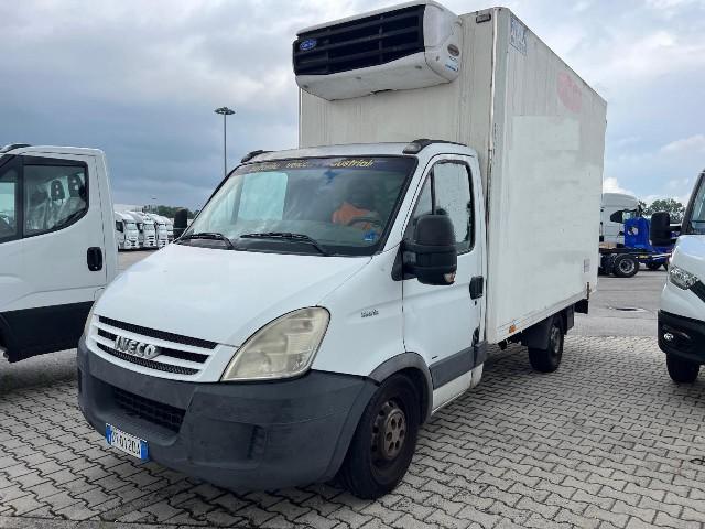 IVECO DAILY 35S12 ISOTERMICO CON FRIGO