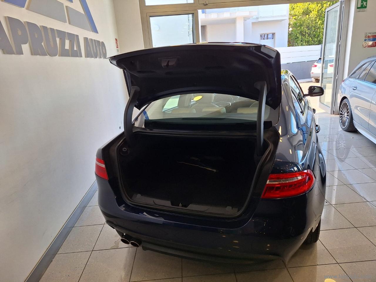 JAGUAR XE 2.0 D 180 CV AWD aut. Prestige