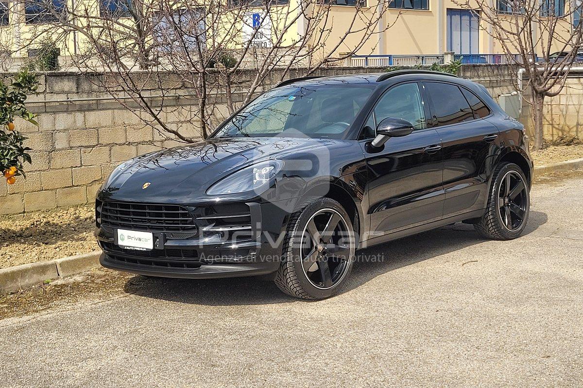 PORSCHE Macan 2.0