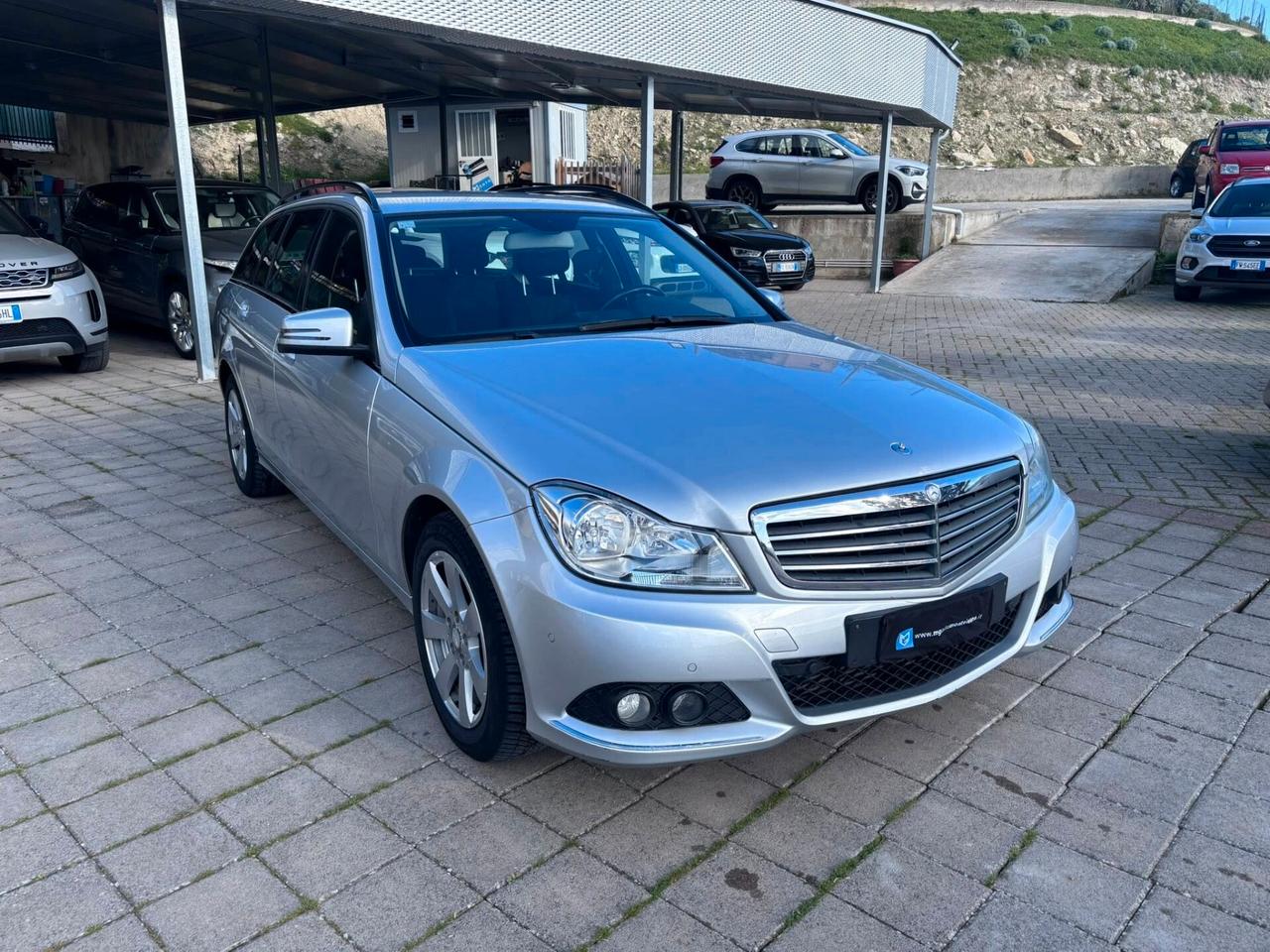 MERCEDES C220