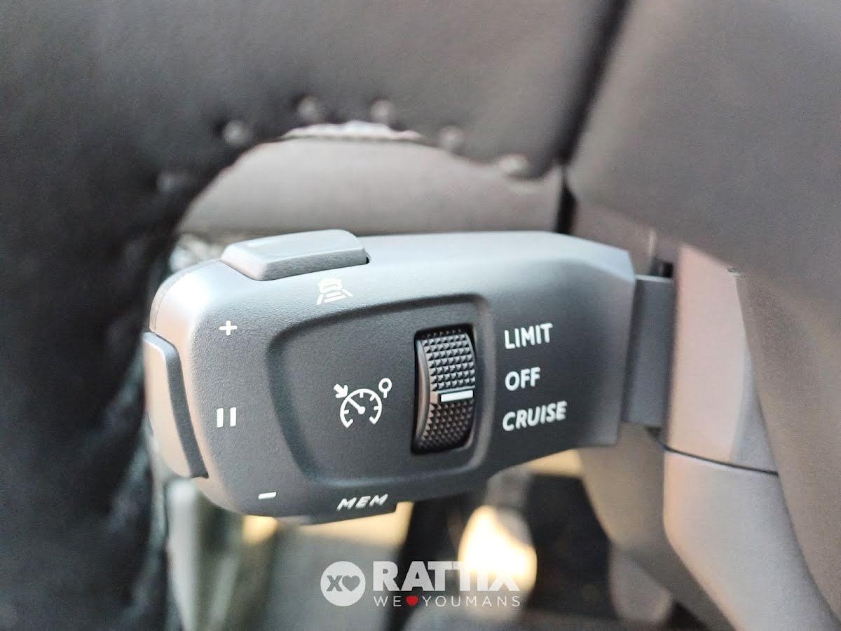 Peugeot 2008 1.2 puretech 100CV Allure