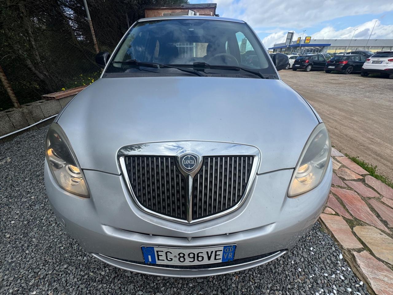 Lancia Ypsilon 1.2 69 CV Diva