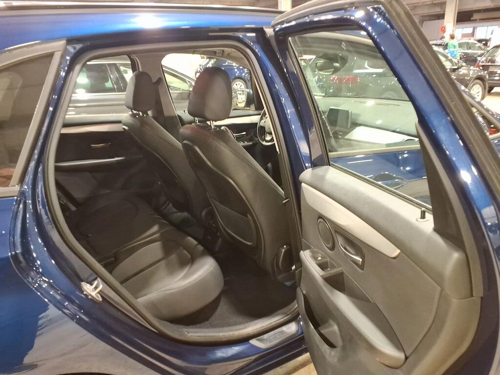 BMW 216D ACTIVE TOURER 116CV STEPTRONIC BUSINESS ADVANTAGE ( FARI LED - PELLE - CRUISE - NAVI - PDC - TELECAMERA POST. )
