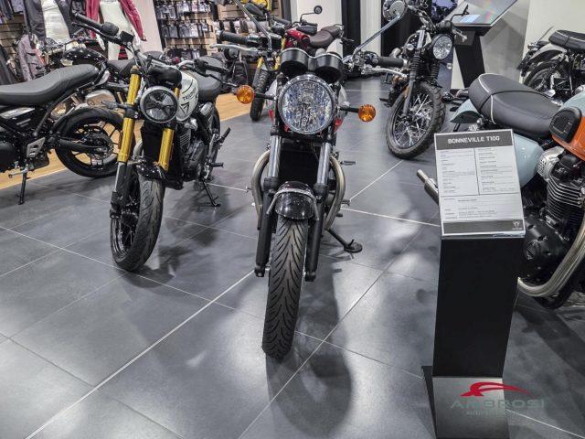 TRIUMPH Bonneville Bobber T100 (MY21)
