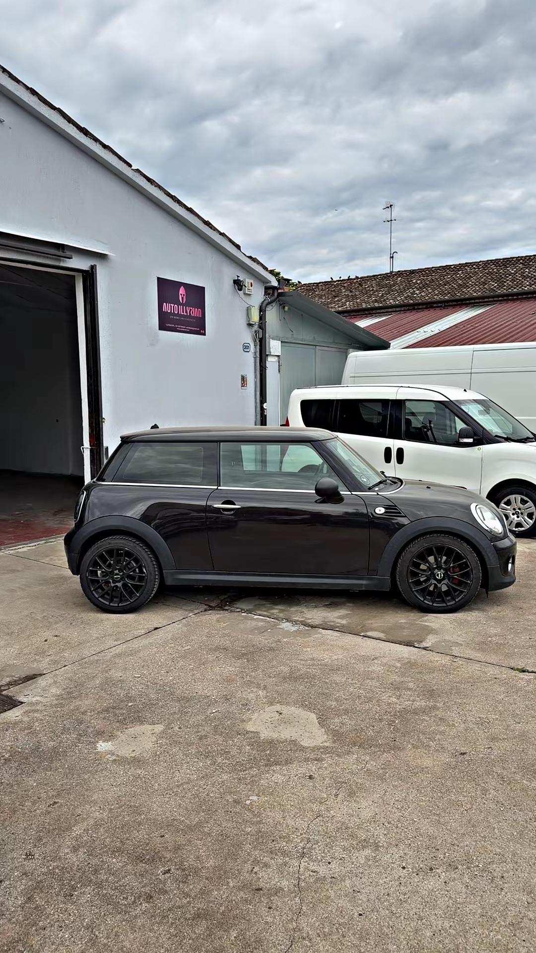 Mini 1.6 16V One (72kW)