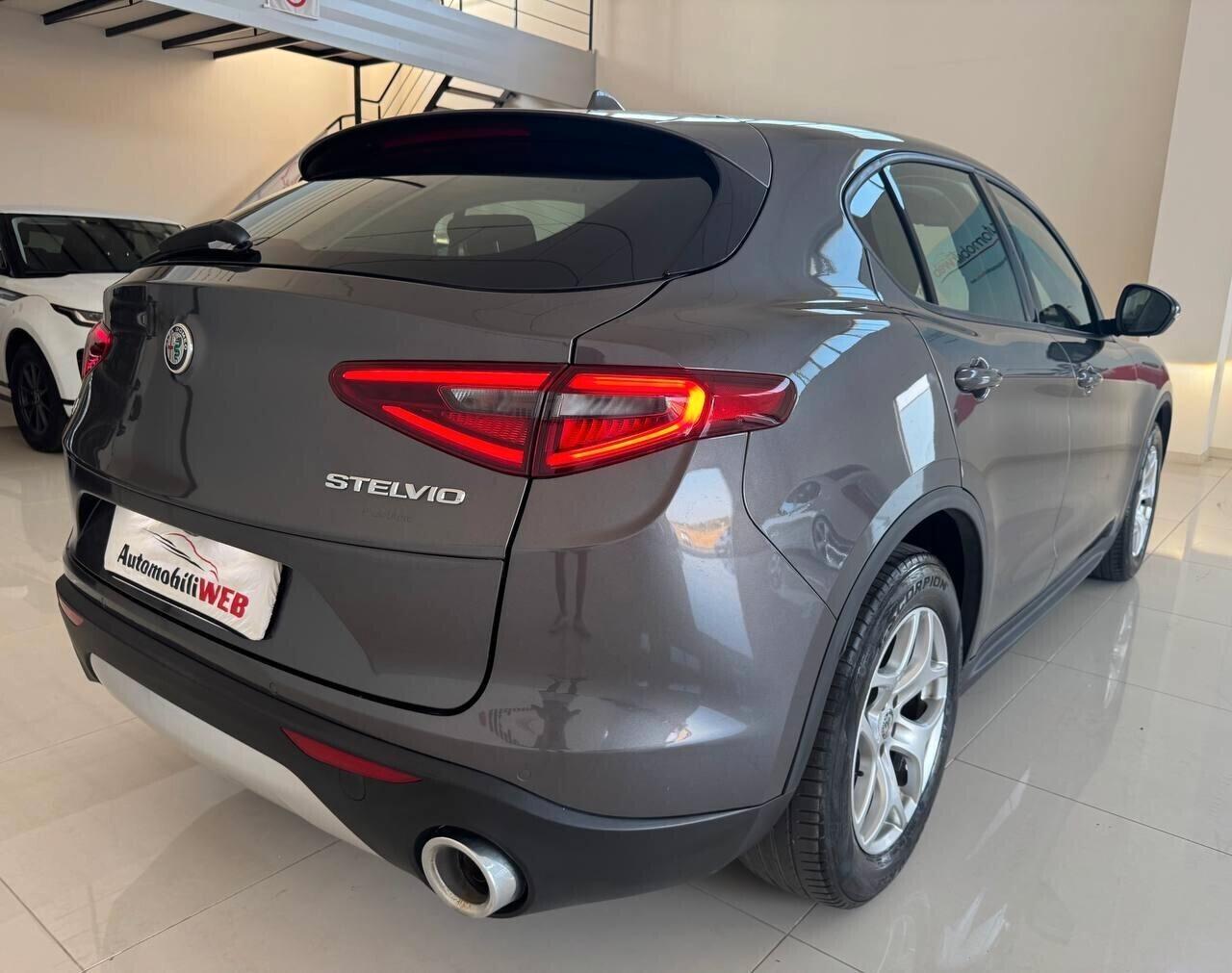 Alfa Romeo Stelvio 2.2 Turbodiesel 190 CV AT8 Q4 Business