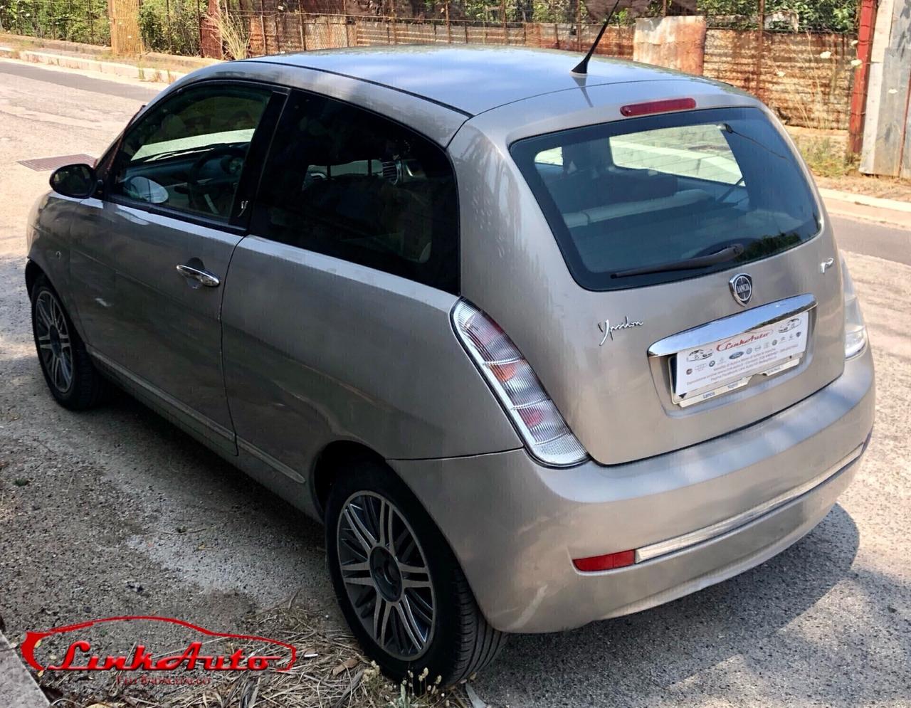 Lancia Ypsilon 1.3 MULTIJET 90 CV Sport MomoDesign