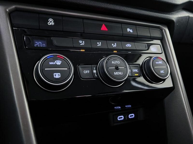 Volkswagen T-Roc 2.0 TDI SCR DSG Business BlueMotion Technology