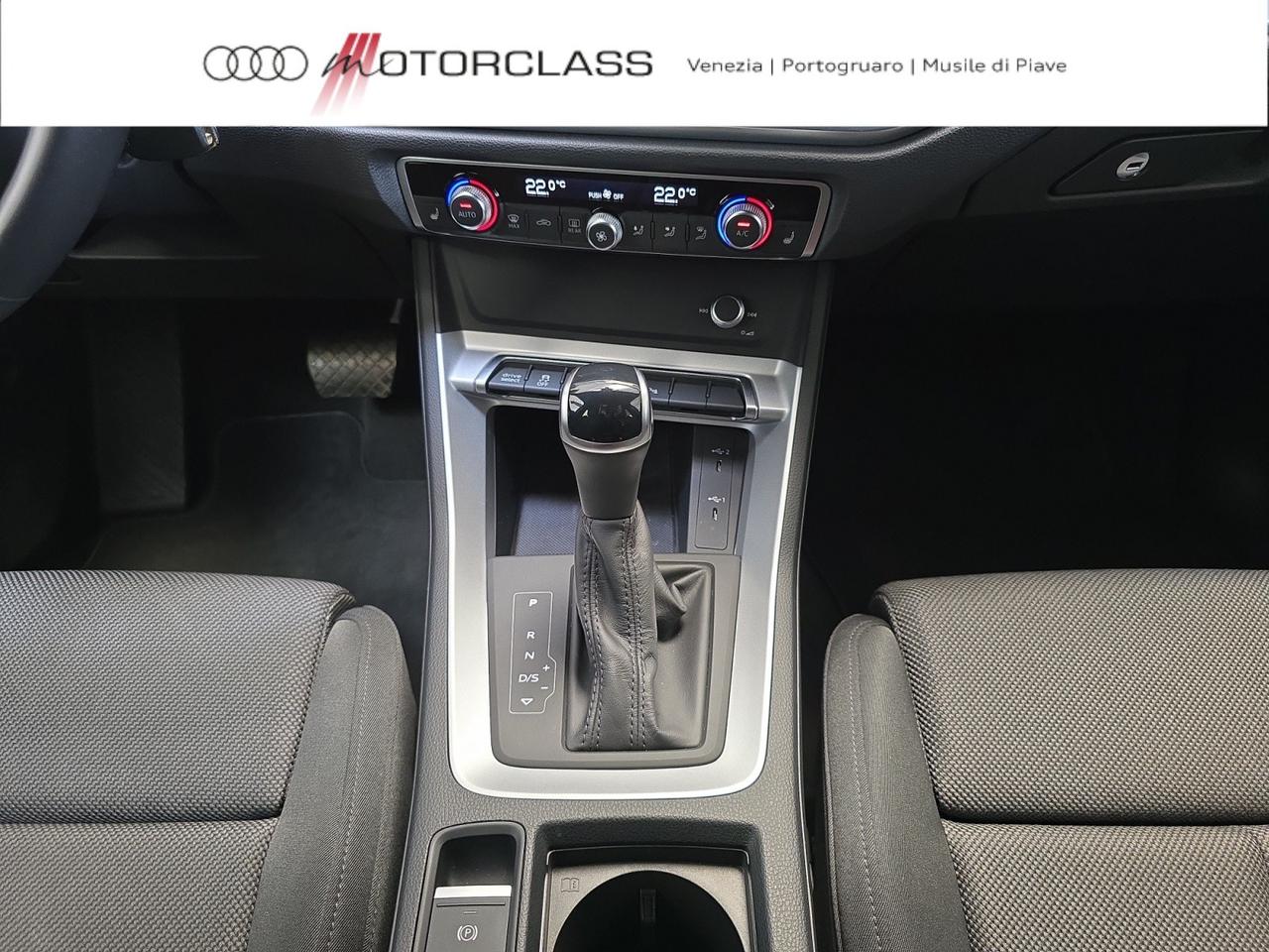 Audi Q3 sportback 45 2.0 tfsi 245cv identity black quattro s tronic