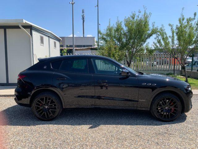 MASERATI Levante V6 Diesel AWD Gransport * Nerissimo edition*
