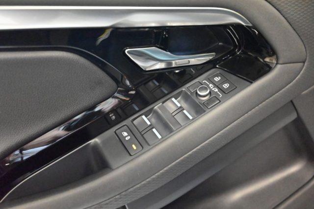 LAND ROVER Range Rover Evoque P200 R-DYNAMIC BLACKEDIT.200CV AWD MHEV RADAR FULL