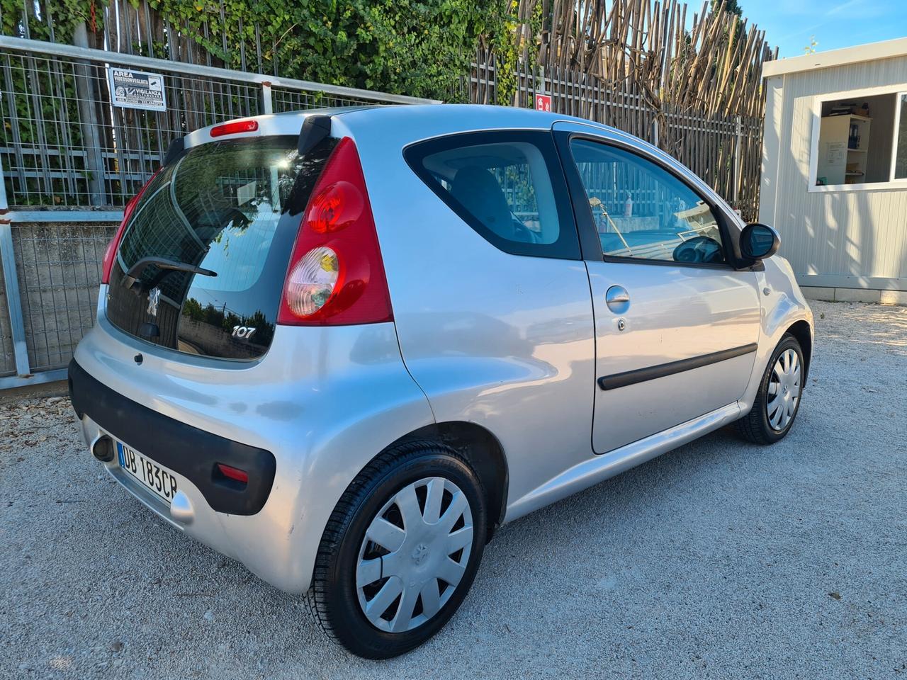 Peugeot 107 1.0 68CV 3p. Plaisir///// PREZZO FISSO