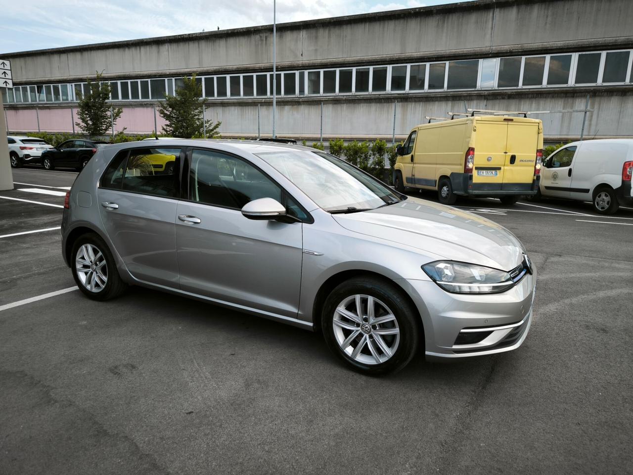 Volkswagen Golf 1.5 TGI 5p. Business BlueMotion Technology