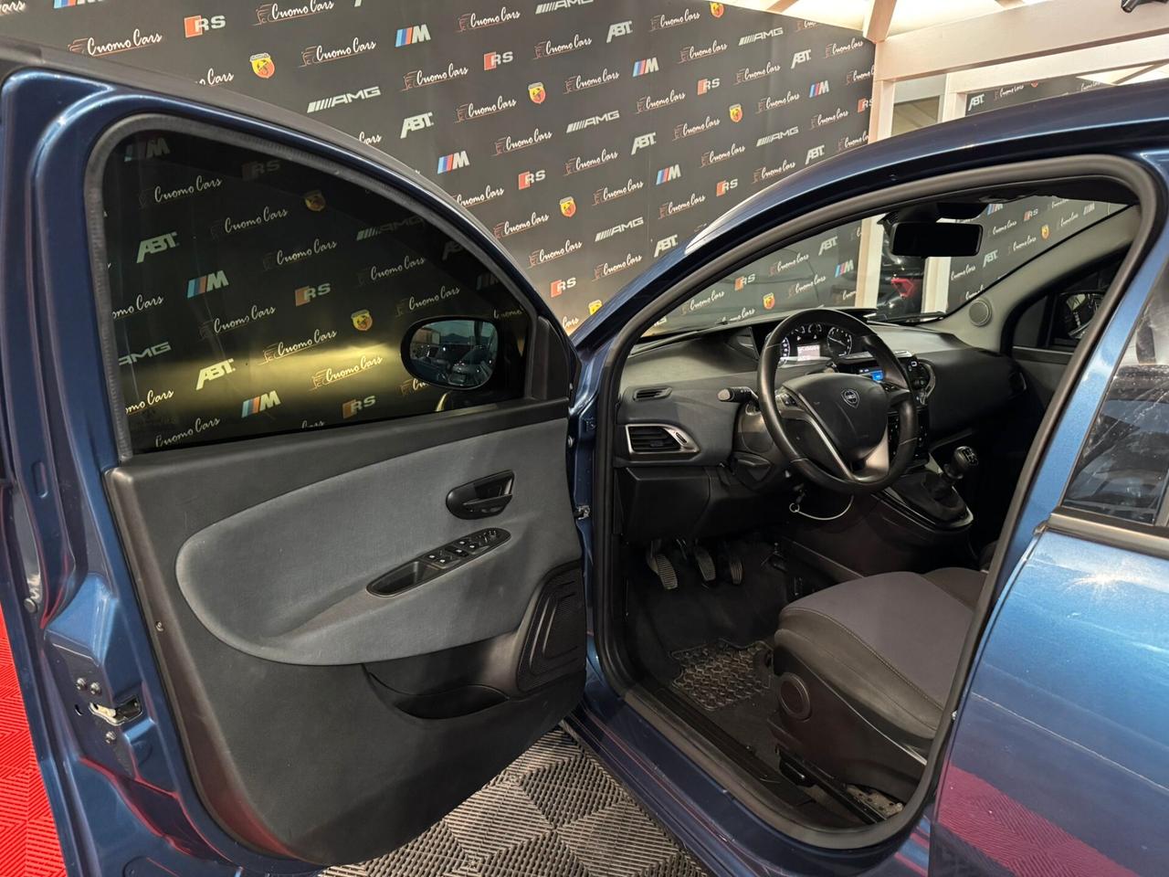 Lancia Ypsilon 1.2 FireFly 5 porte S&S Ecochic Silver