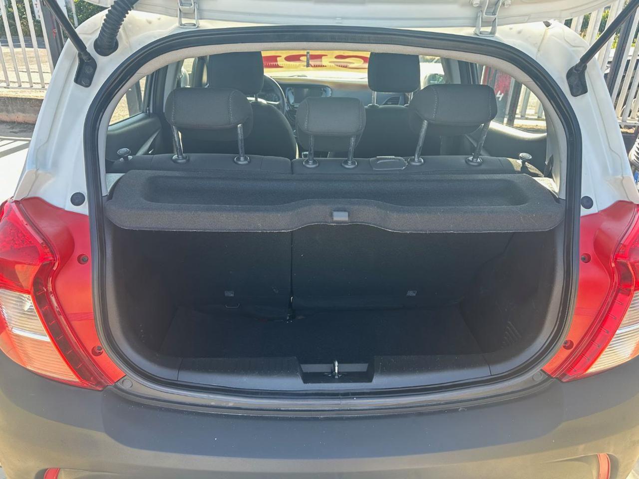 Opel Karl Rocks 1.0 GPL