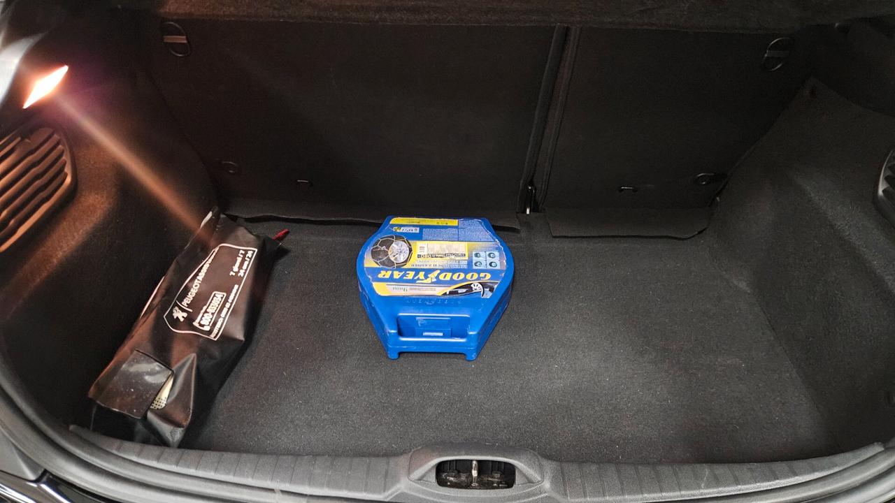 Peugeot 208 BlueHDi 75 5 porte Allure