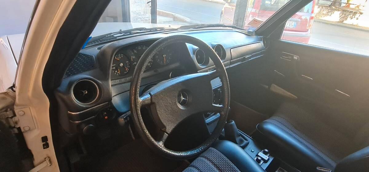 Mercedes Classe E 250 BZ 6L 140CV **ASI CONSERVATA E ORIGINALE**