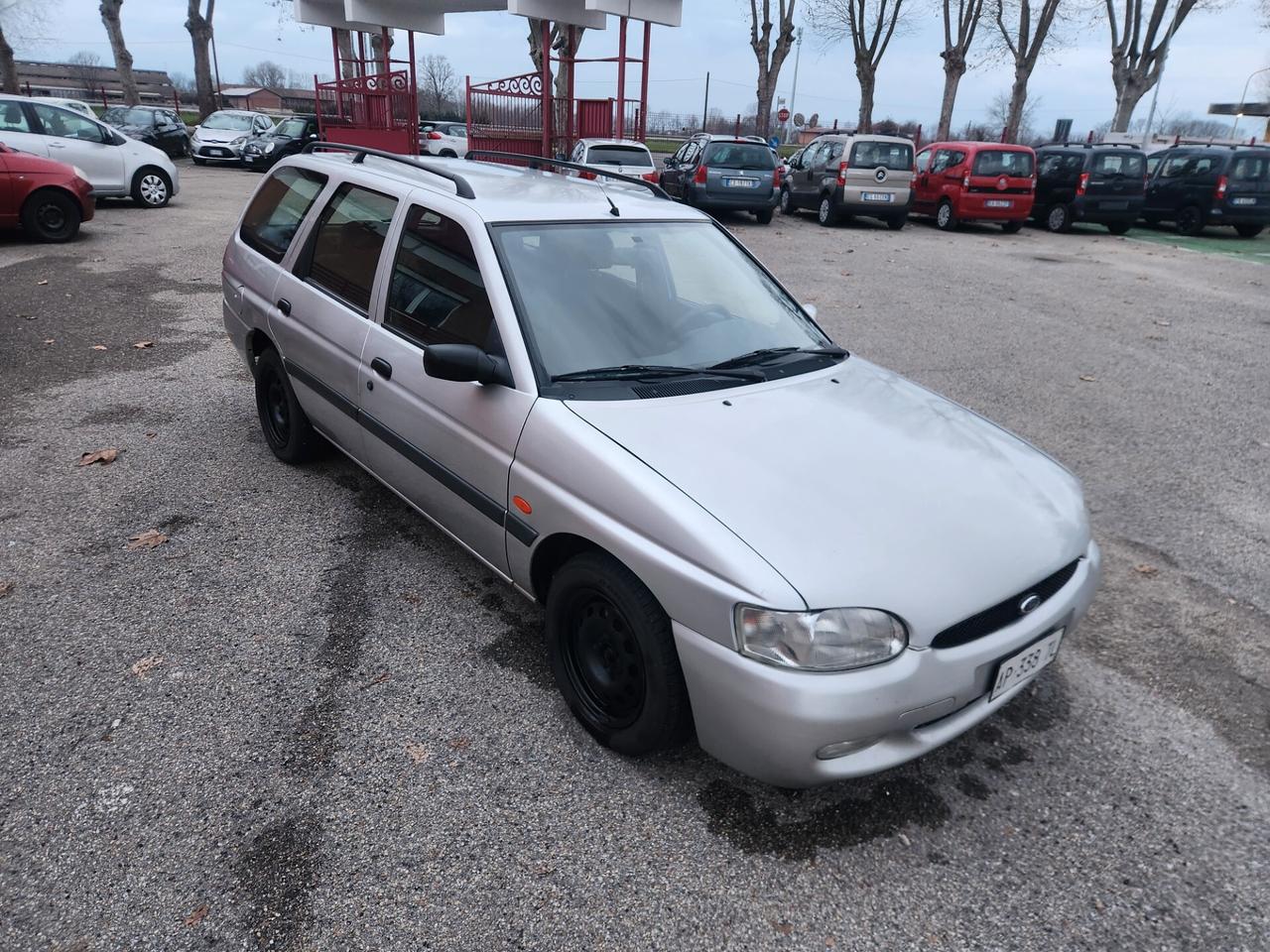 Ford Escort/Orion Escort 1.6i 16V cat S.W. Explorer