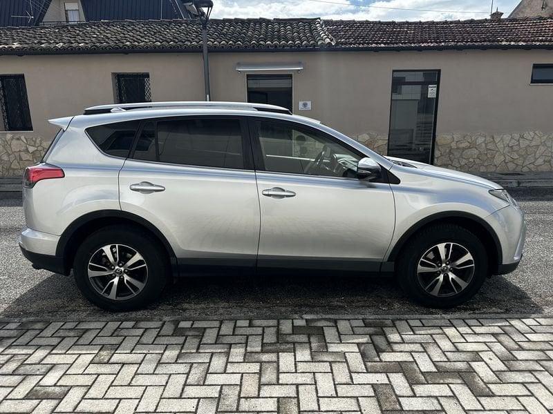 Toyota RAV4 2.0 D-4D 143cv MT Active 2WD