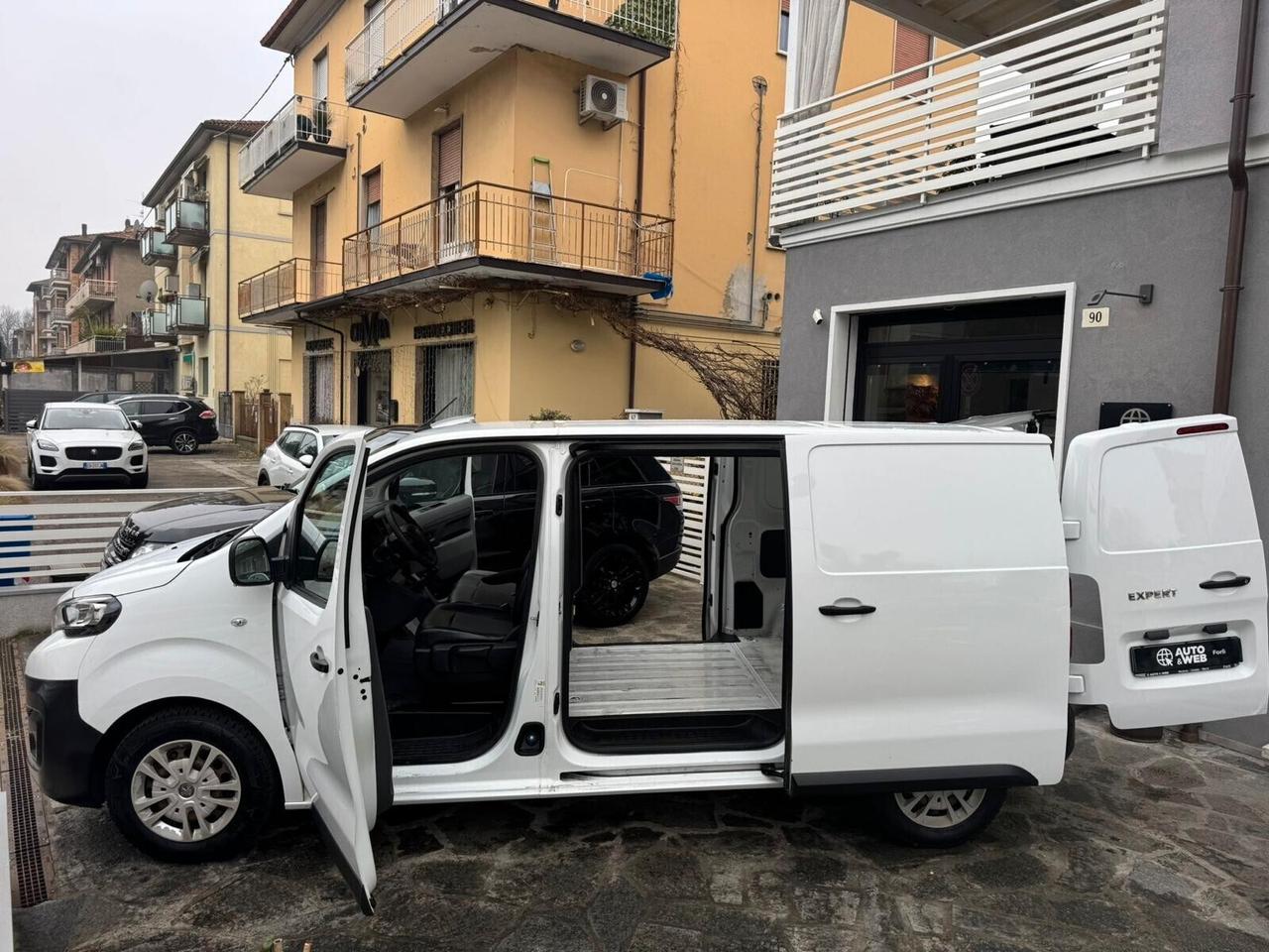 PEUGEOT EXPERT BLUEHDI 122cv FURGONE LAMIERATO