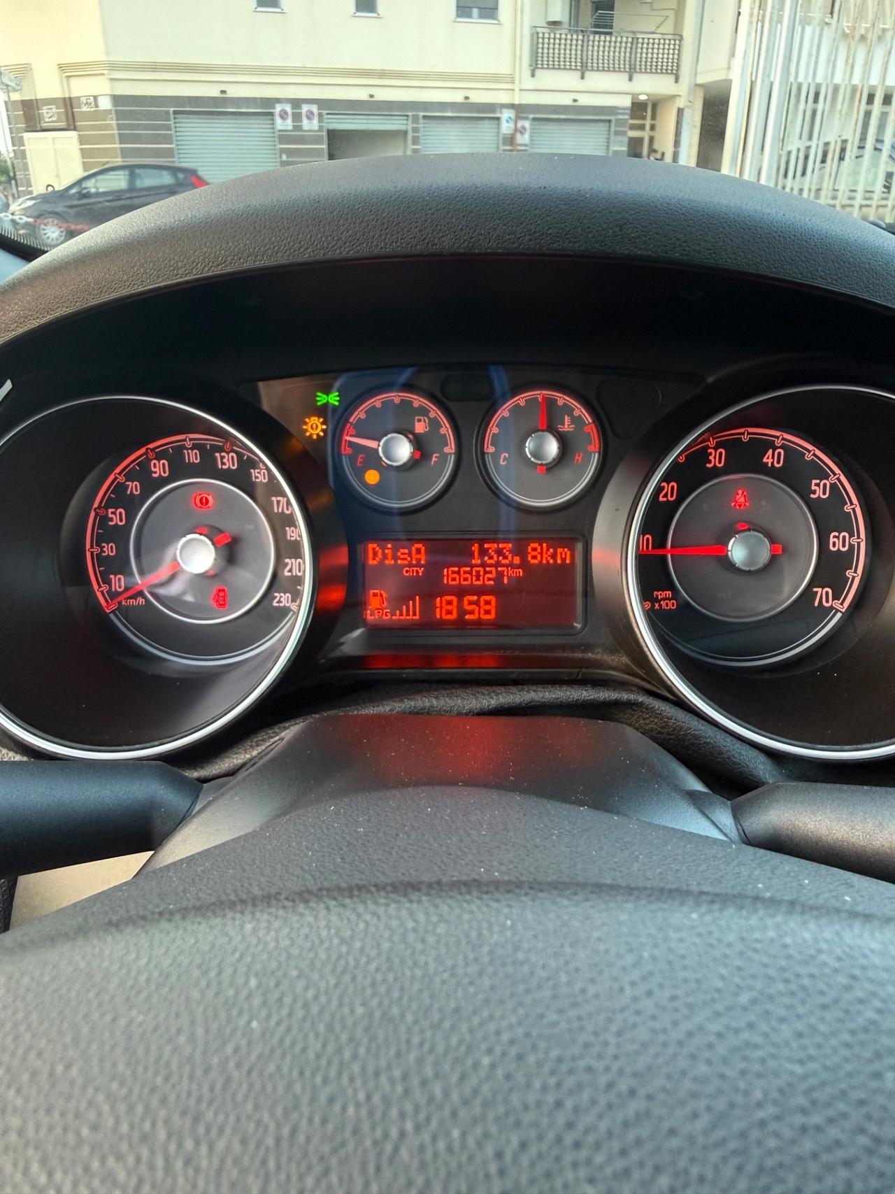 Fiat Punto 1.4 8V 5 porte Easypower Lounge