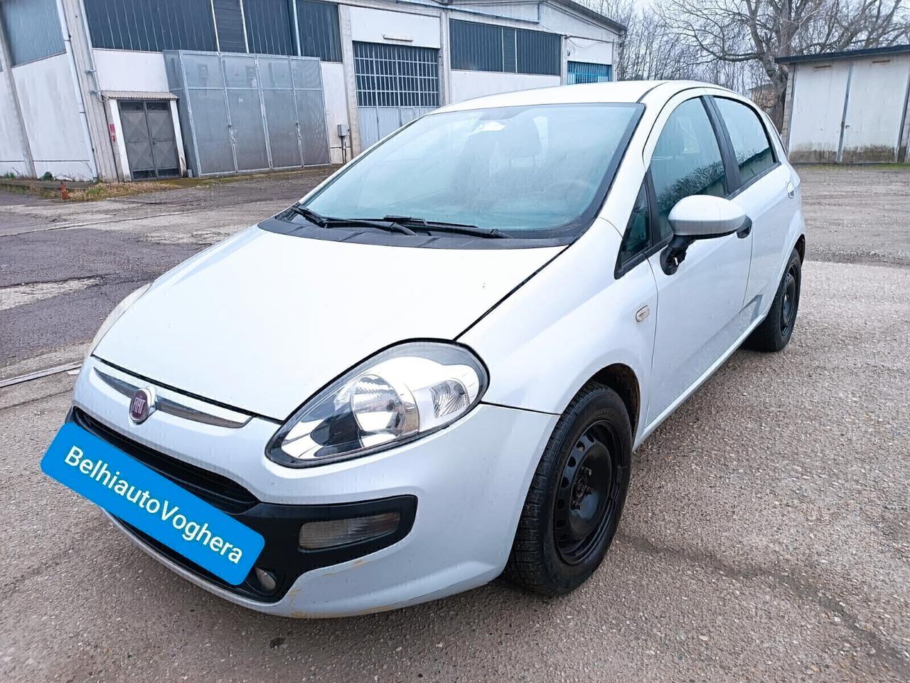 Fiat Punto 2011--1.2 Benzina Neopatentati