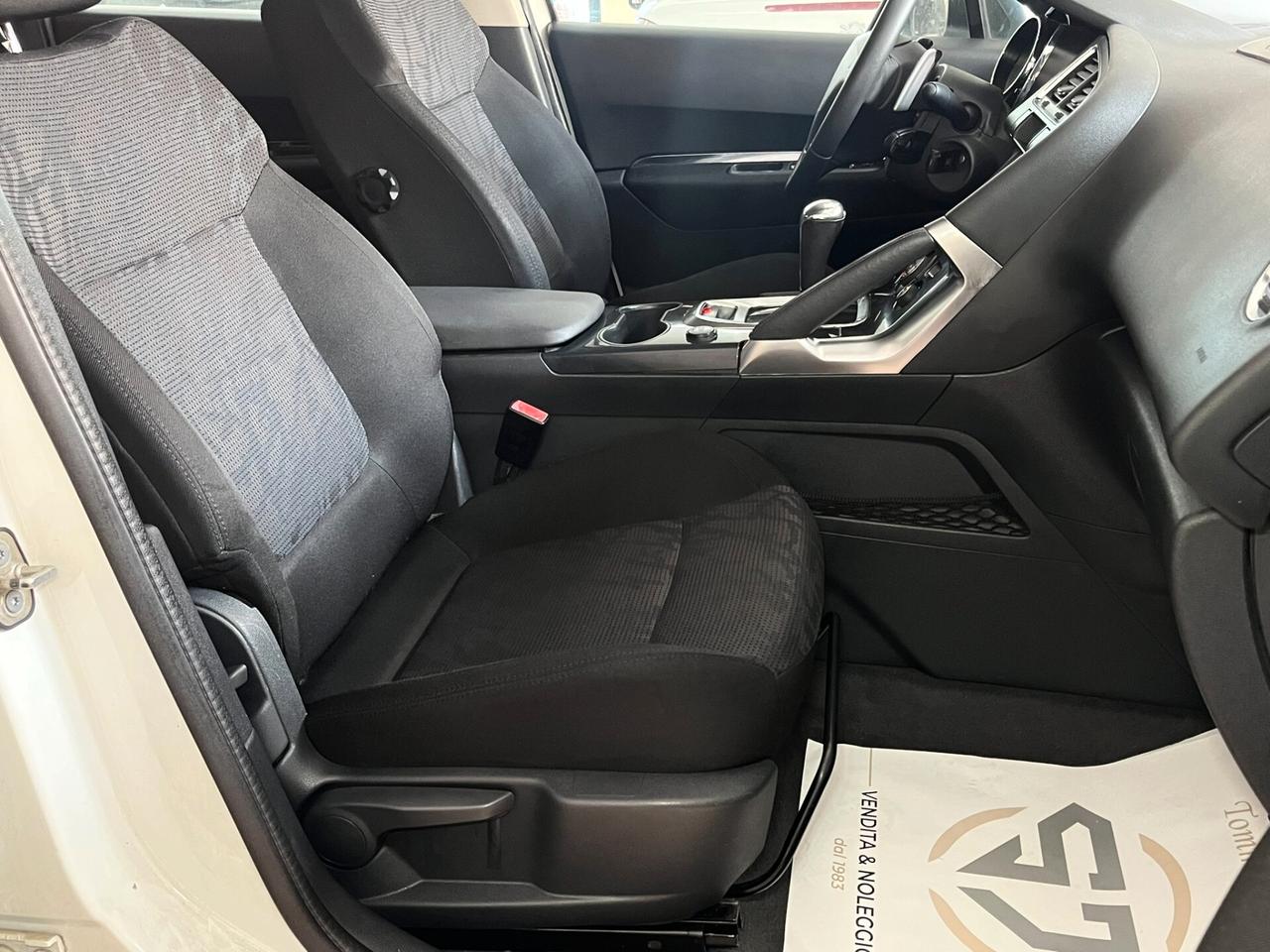 Peugeot 3008 1.6 HDi 112CV cambio automatico Business