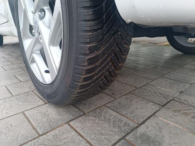 HYUNDAI i10 1.0 MPI Connectline