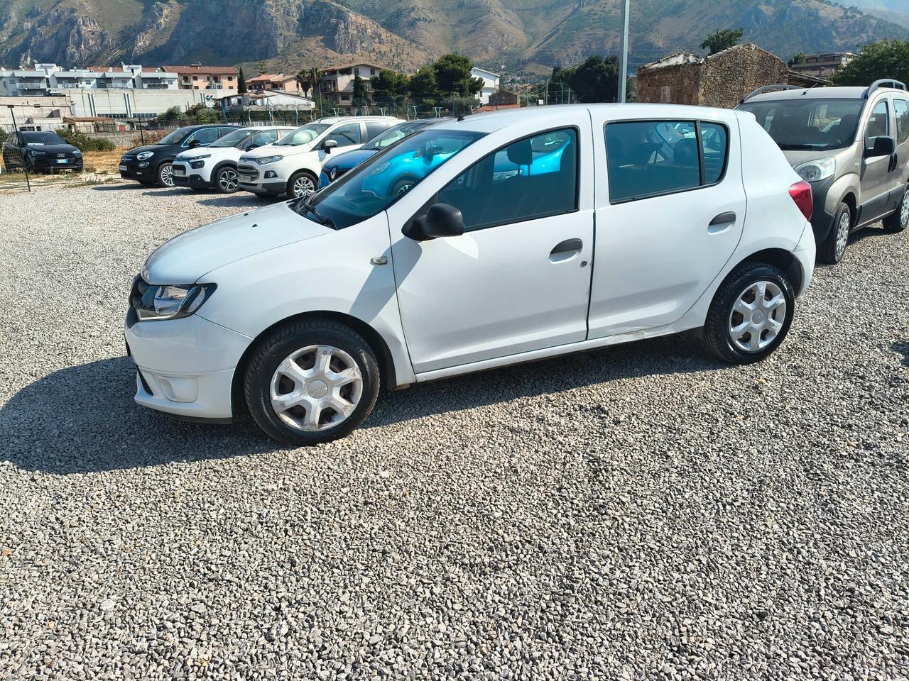 Dacia Sandero 1.2 75CV Lauréate