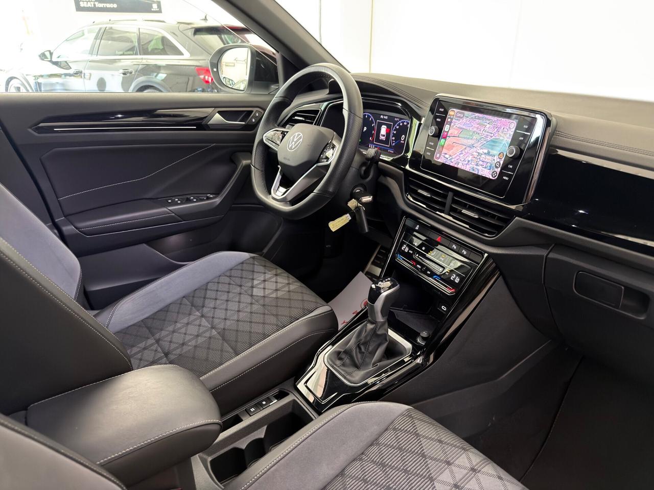 Volkswagen T-Roc 1.5 TSI ACT DSG R-Line 150cv