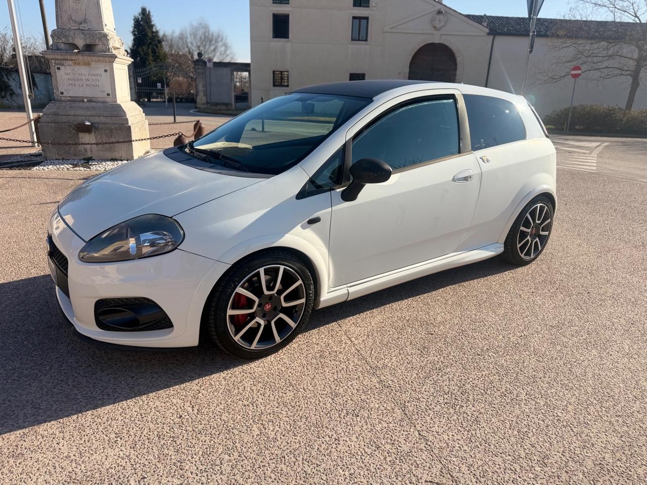 ABARTH GRANDE PUNTO 1.4t-JET €5000
