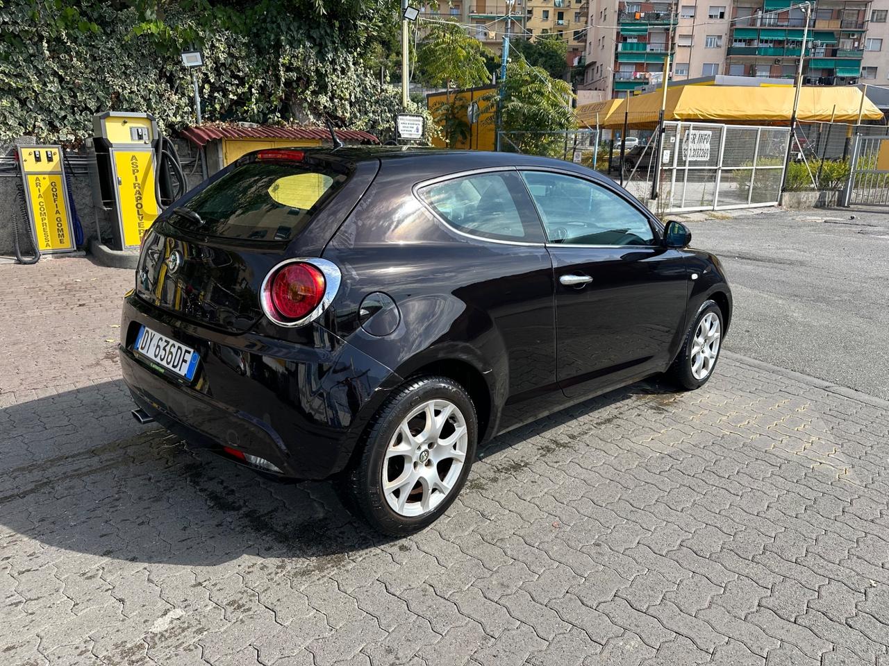 Alfa Romeo MiTo 1.6 JTDm 16V Distinctive Sport Pack