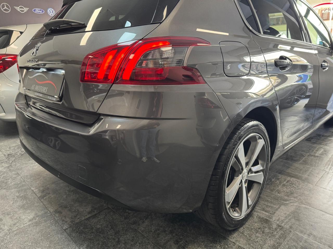 Peugeot 308 1.5 BlueHDi 130 S&S Allure