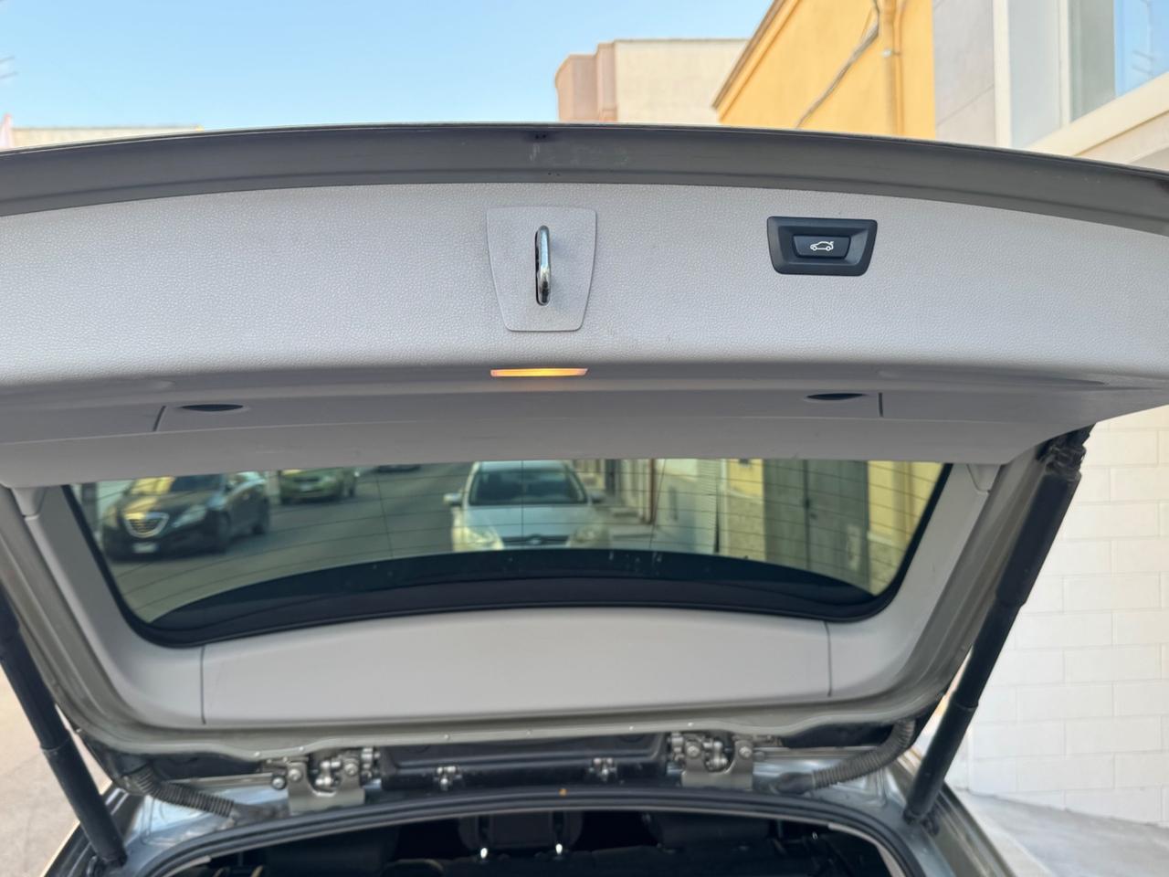 Bmw 320 Touring Luxury led nav