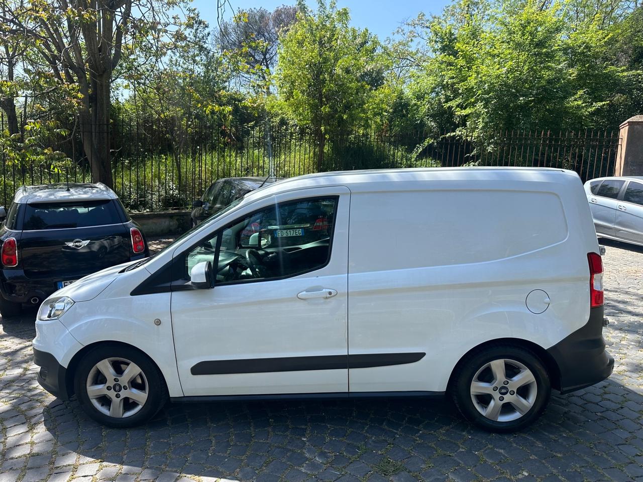 Ford Transit Courier 1.5 Diesel Euro 5b Full Opt 2015